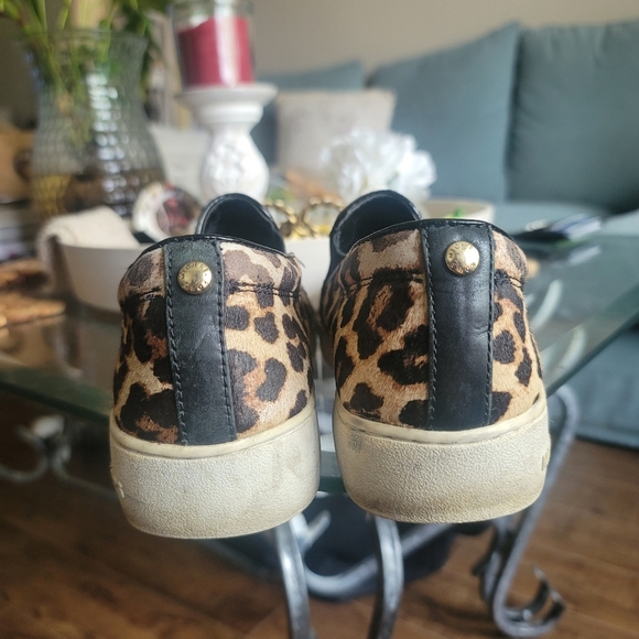 MICHAEL Kors Slip On Leopard Print Calf Hair Sneakers Flats Size 7M - Picture 5 of 16